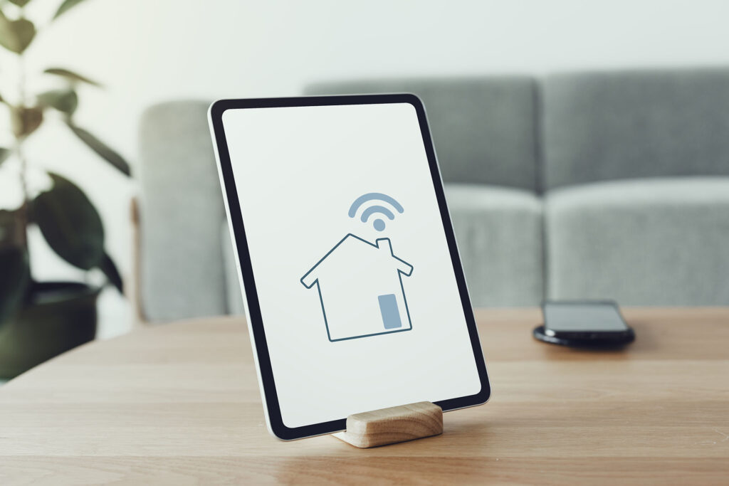 Tablet, über das das Smart Home gesteuert werden kann